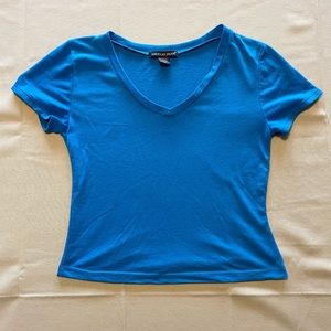 Women’s Semi Crop T-shirt - Size M